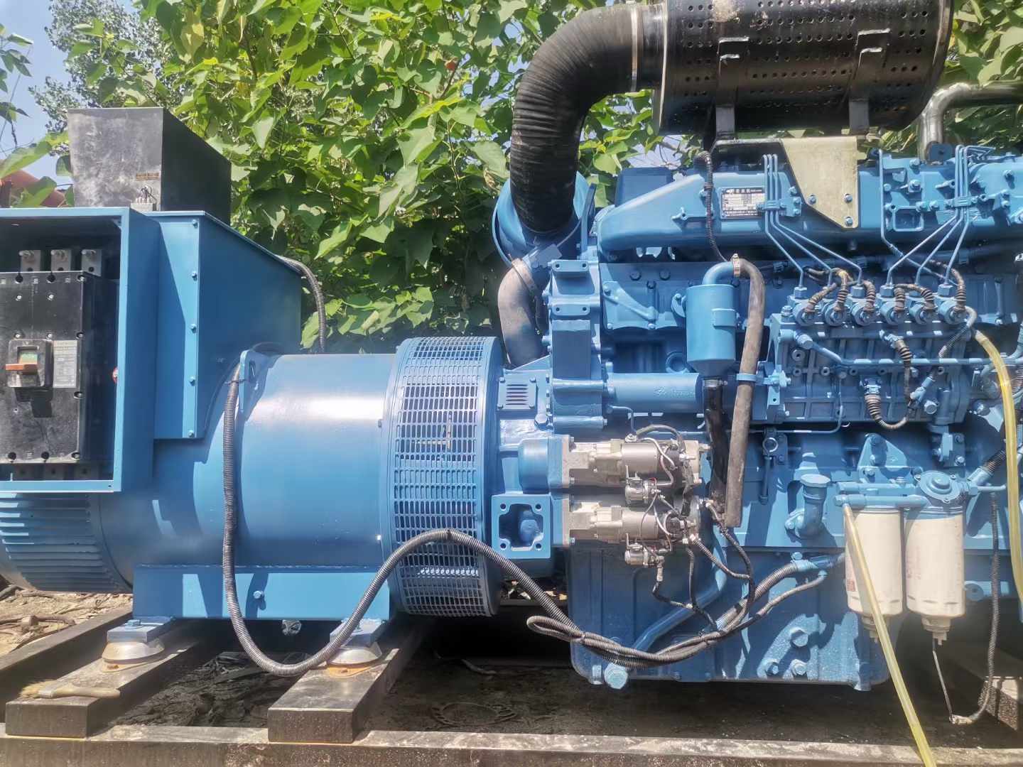 滕州详细说明降低 800kW 柴油发电机输出电流波动的方法